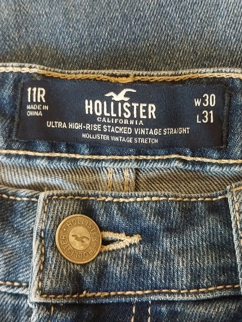 Hollister Two-Tone Ombre Blue Ultra High-Rise Stacked Vintage Straight Jeans - Picture 3 of 5